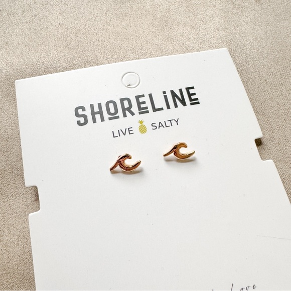 Ocean waves earrings NWOT gold studs - Picture 3 of 3